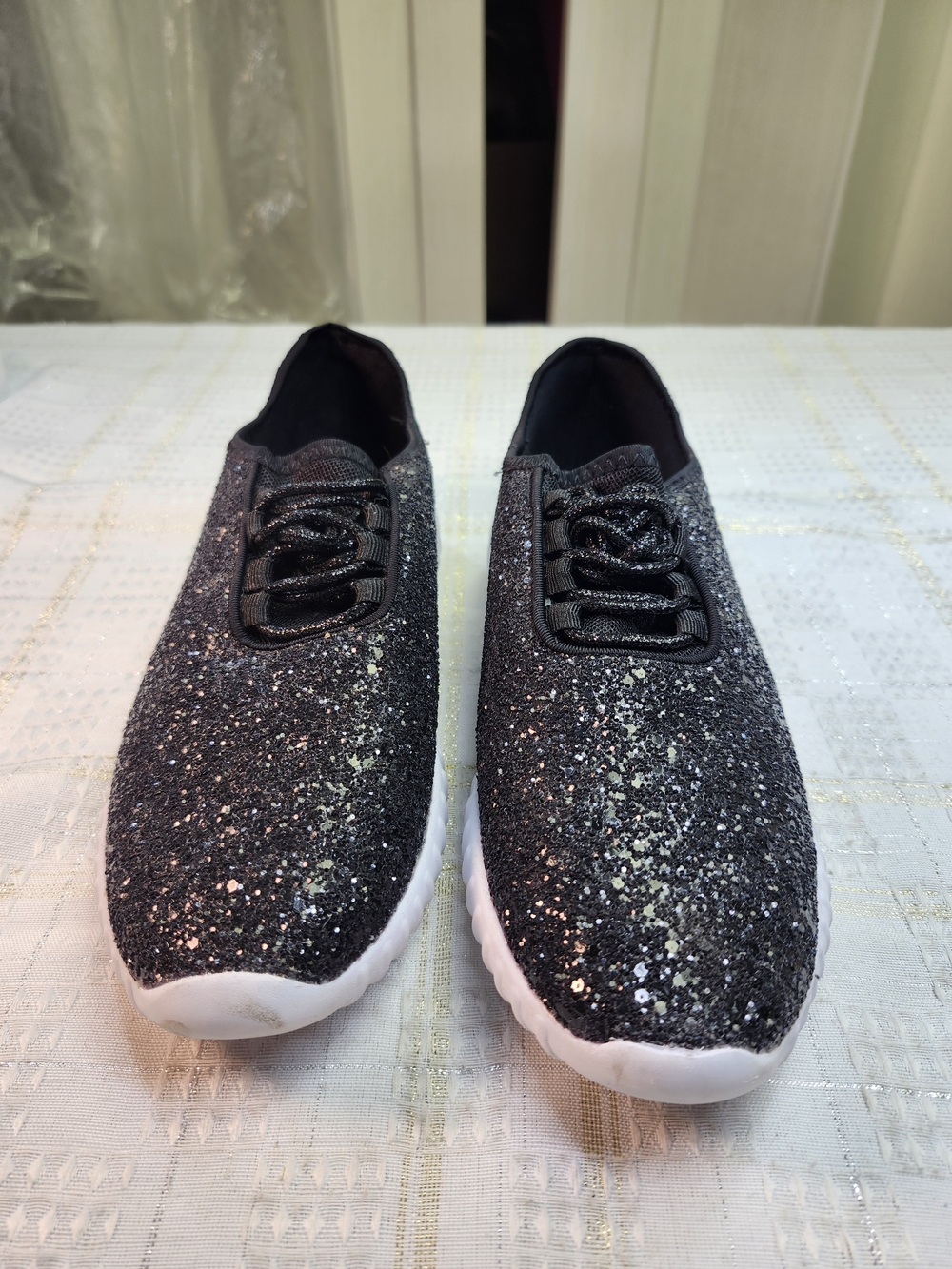 NiB FOREVER Black Glitter Slip-On Women's Sneakers